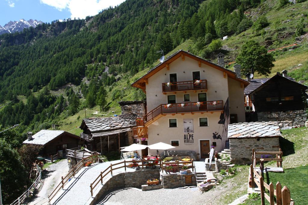 비오나즈 Alpe Rebelle B&B 외부 사진