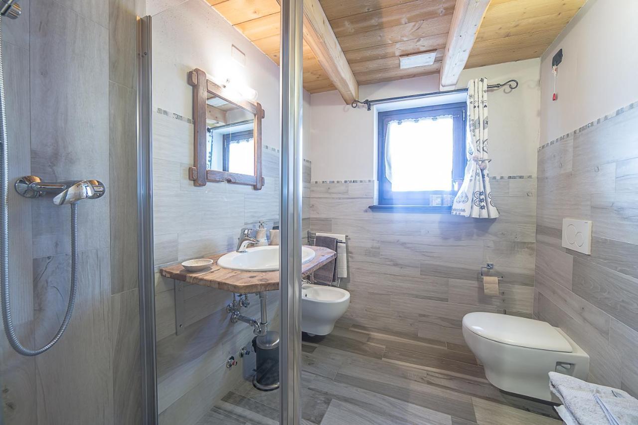 비오나즈 Alpe Rebelle B&B 외부 사진